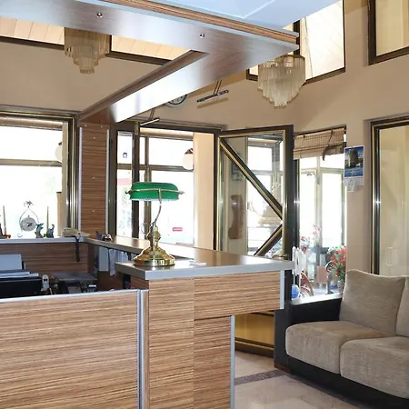 Otel La Akçay Edremit (Balikesir)
