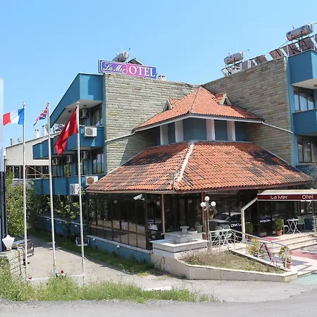 La Akçay