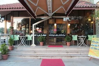 La Akçay Otel 3*