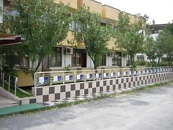 La Akçay Otel